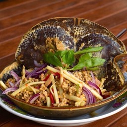 ยำไข่แมงดา(ตัว)