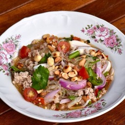 ยำวุ้นเส้นหมูสับโบราณ