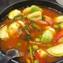 แกงป่าไก่ หรือ หมู