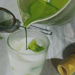 Juni  Matcha