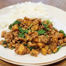 ข้าวกะเพราหมูสับ+กากหมูเจียว