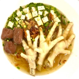 ก๋วยจั๊บตีนไก่