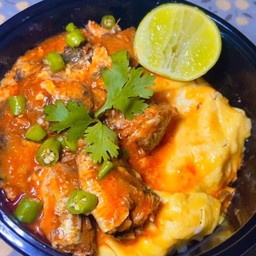 ข้าวไข่ข้นยำปลากระป๋อง