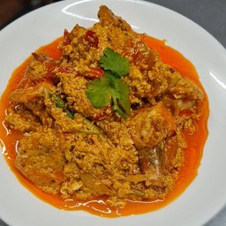 กุ้งผัดผงกะหรี่