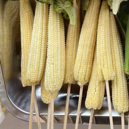 ข้าวโพดอ่อน