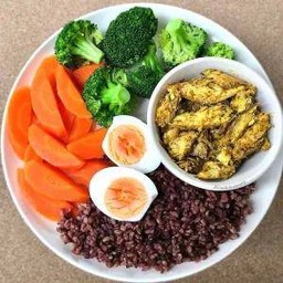 ⭐4.7 (145) - ข้าวทรงเสวย ไรซ์เบอรี่ คั่วกลิ้งแมคเคอเรล ไข่มะตูม ผักลวกนึ่ง