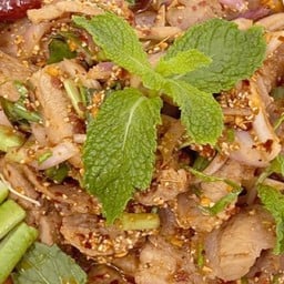 น้ำตกหมู