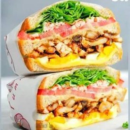 ⭐5.0 (179) - แซนวิชเกาหลี ไก่บาร์บีคิวรมควัน ชีสยืด 🧀 Smoked BBQ CheeseChicken