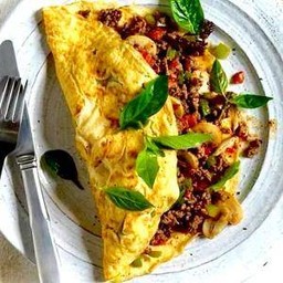 HALF MOON OMELETTE 🌮Ground Beef Cheesy Potatoes ฮาฟมูน ออมเล็ต เนื้อวัวบด