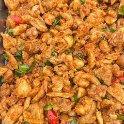 ผัดพริกแกงไก่