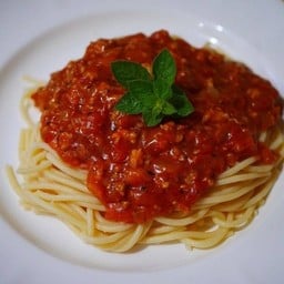 สปาเก็ตตี้ โบลองเนสเนื้อ