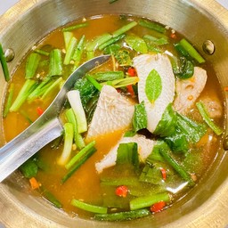 ต้มยำหัวปลาผสมเนื้อ(กะพง)
