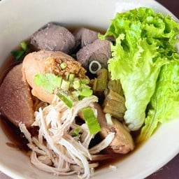 กะเตี๋ยวเนื้อกะเตี๋ยวไก่ แพรกษา