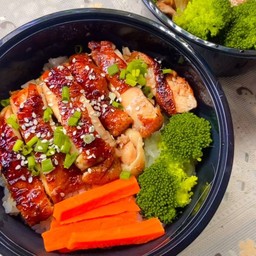 ข้าวไก่ย่างซอสเทอริยากิ