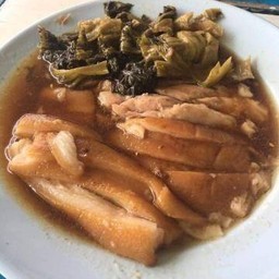 ข้าวขาหมู ใส่ใส้  ไม่ใส่ไข่