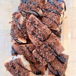 ปังเนยสด นูเทลล่า + โอวัลตินเฟลก + ซอสช็อก 2 แผ่น