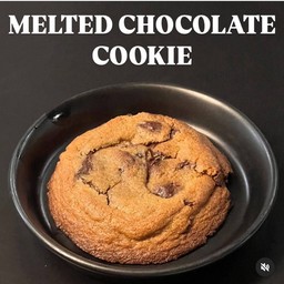 Melted Chocolate Cookie