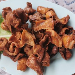 ไส้หมูพะโล้ทอด