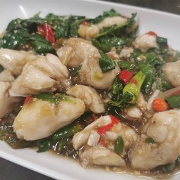 เนื้อปูก้อนผัดพริกสวน