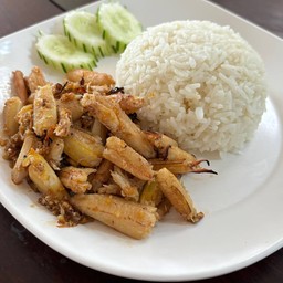 ปูทอดกระเทียมราดข้าว