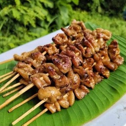 ไส้ใหญ่เสียบไม้