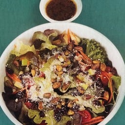 สลัดบ้านคุณมน