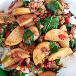 ข้าวกะเพราหมูยอหมูสับ