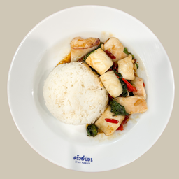 ข้าวราดกะเพราปลาหมึก