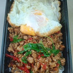ข้าวกระเพราหมูสับ+ไข่ดาว
