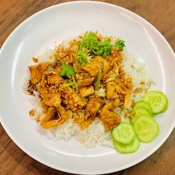 ข้าวราดกระเทียม