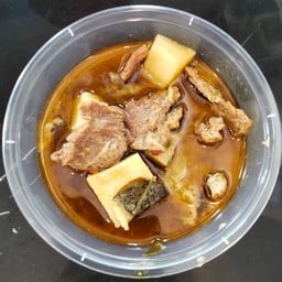 ก๋วยเตี๋ยวเนื้อตุ๋นนางใน สาขาเทิดราชัน