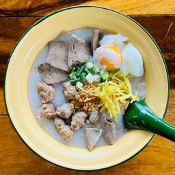 โจ๊กผู้ใหญ่ ใส่ไข่ลวก