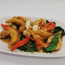 รวมมิตรทะเลผัดฉ่า