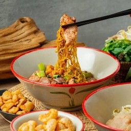 ก๊ะเตี๋ยวเรือไม้ กรีนพาร์ค