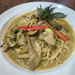 สปาเก็ตตี้แกงเขียวหวาน