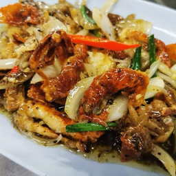 ปูนิ่มผัดพริกไทยดำ