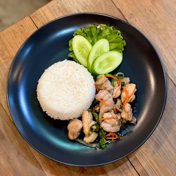 ไก่ผัดน้ำมันงา