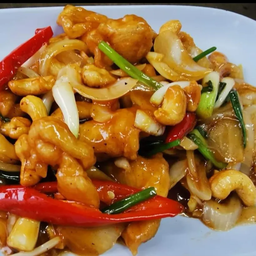 ไก่ผัดเม็ดมะม่วง