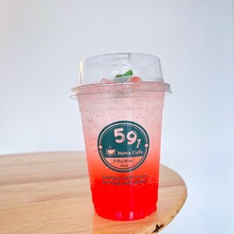 สตอเบอรี่ โซดา