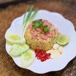 ข้าวผัดแหนม