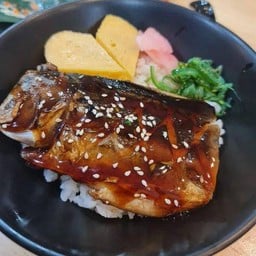 DR18 ข้าวหน้าปลาซาบะย่าง