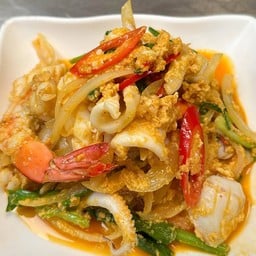 ทะเลผัดผงกะหรี่