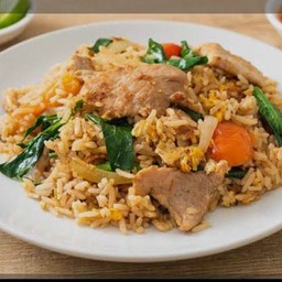 ข้าวผัดหมูชิ้น