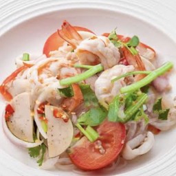 ยำรวมมิตรทะเล