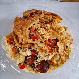 ข้าวผัดกุนเชียงโปะไข่เจียว