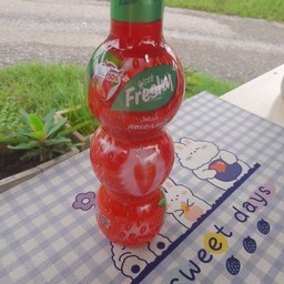 สตรอเบอรี่โซดา