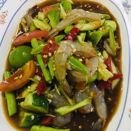 ยำแตงกวาปลาร้ากุ้งสด