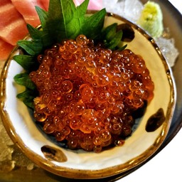 IKURA SASHIMI