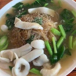 ราดหน้าปลาหมึก