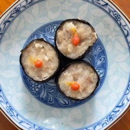 หมูพันสาหร่าย